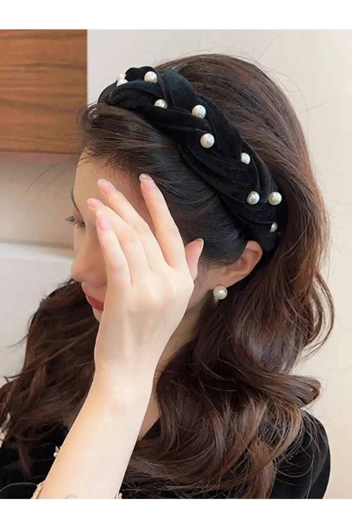 CSR Aksesuar ve So Much Accessories Taç Karşılaştırması: Tasarım ve Konfor Analizi