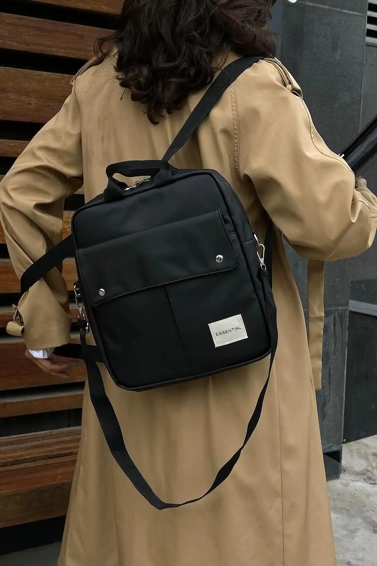 D'VERS Siyah Mini Kadın Sırt Çantası ve Shule Bags Scooby Siyah Çanta Karşılaştırması 2