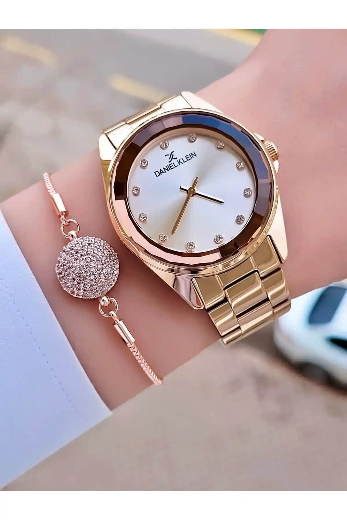 Daniel Klein Kadın Kol Saatleri Karşılaştırması: Modaya Uygun ve Dayanıklı Seçenekler