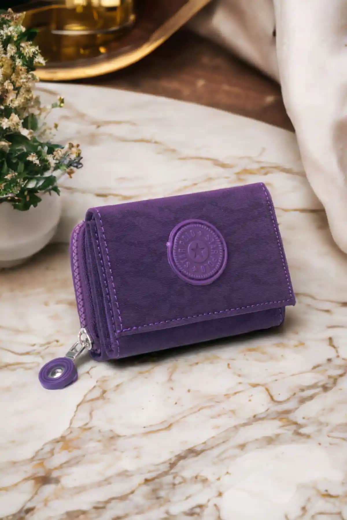 Kadın Cüzdanları Karşılaştırması: dericom ve OLLBAGS Modellerinin Özellikleri