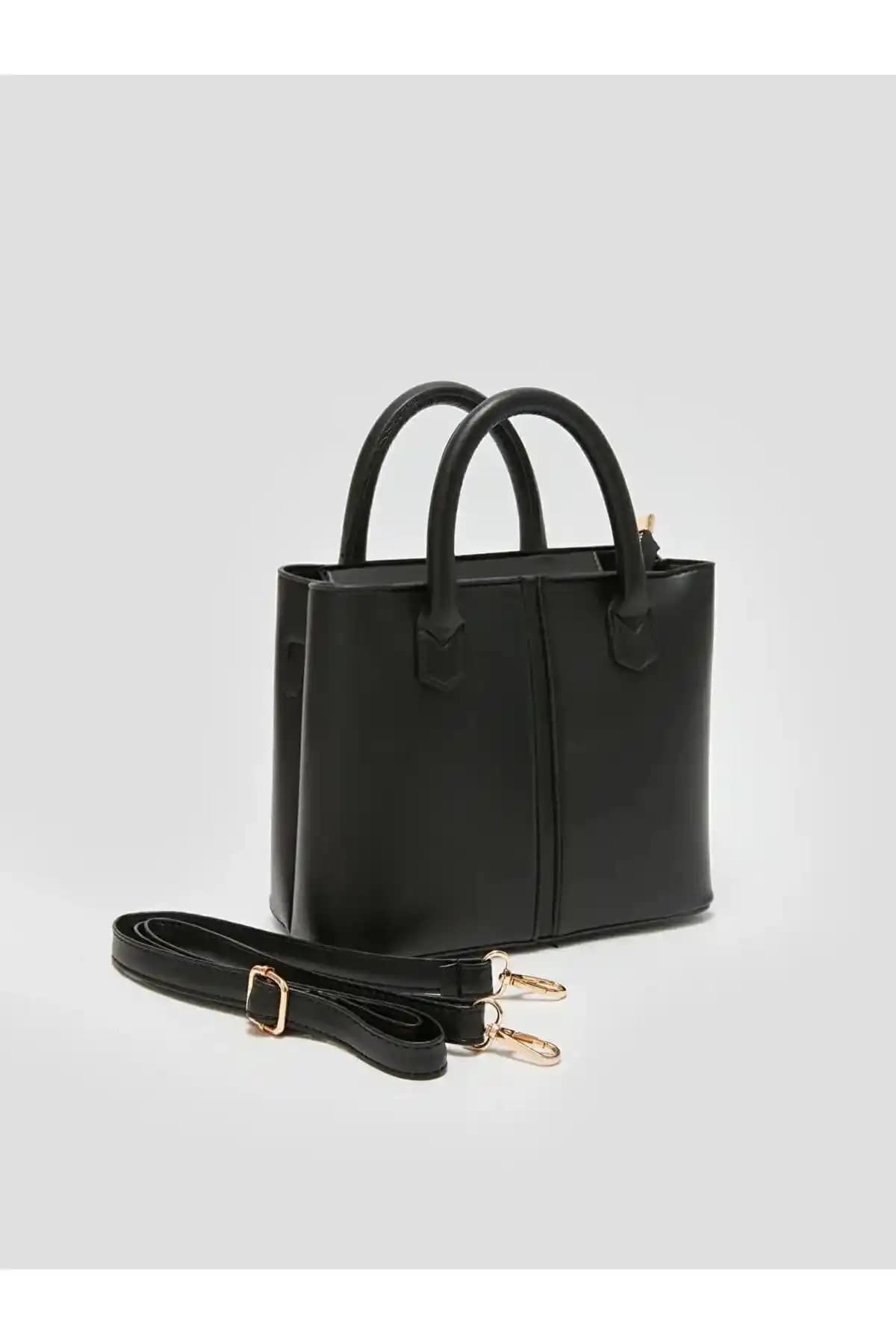 Kadın Siyah Çantalar Karşılaştırması: Nevnihal ve NWR BAGS Modelleri Analizi