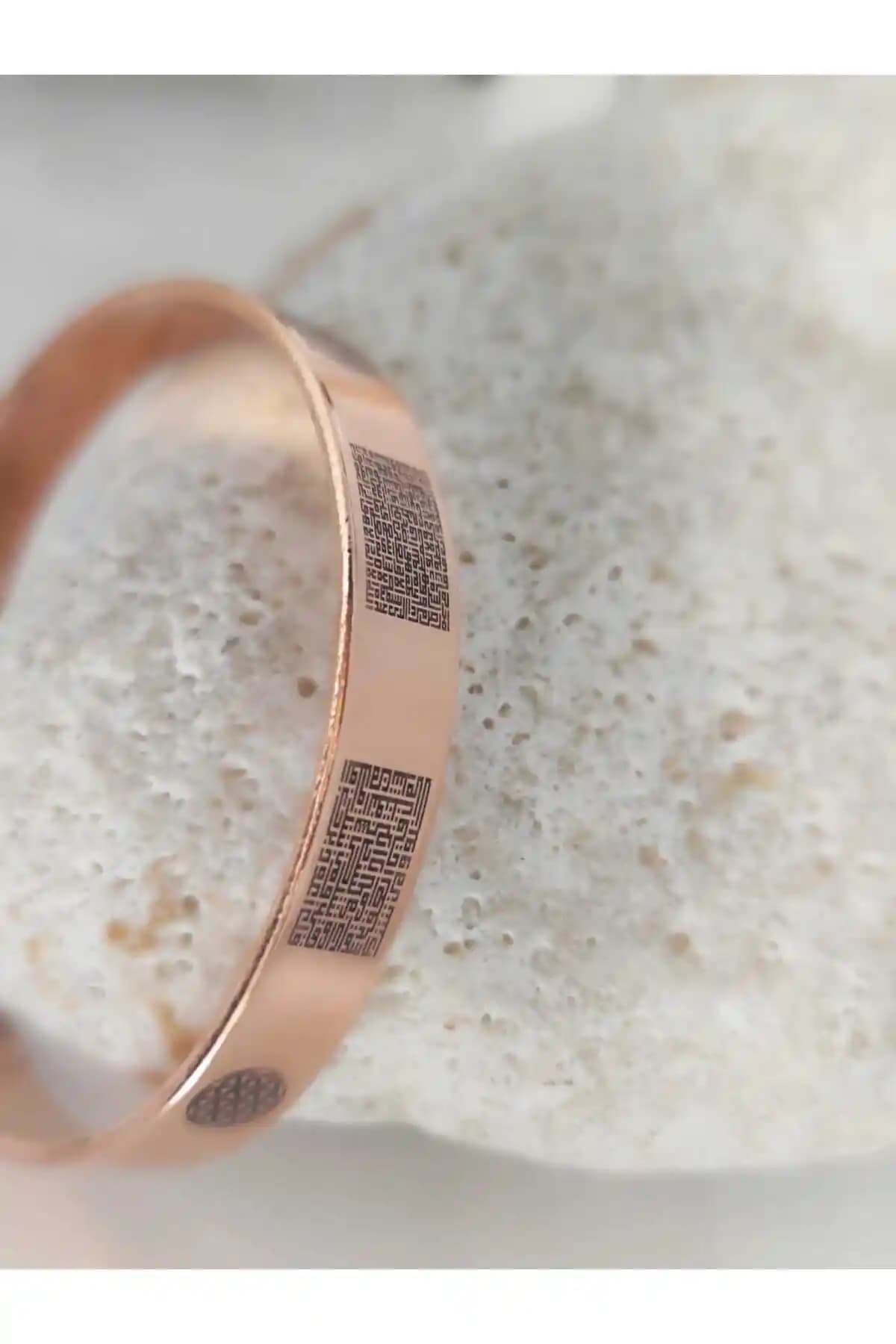 KAVELE %100 Saf Bakır Bileklik ile Tagu Gümsü %100 Bakır Bileklik Karşılaştırması