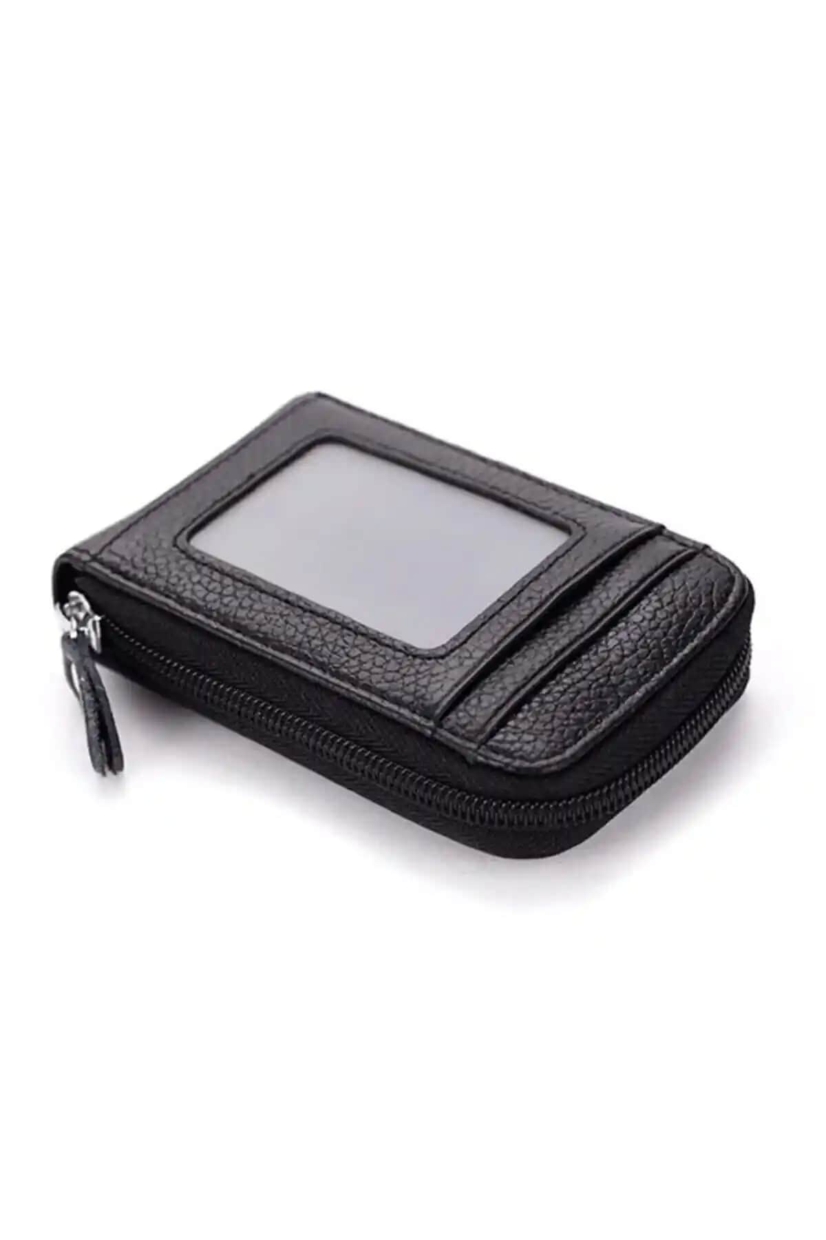 Kemer Dünyası ve VİSSO 661 Deri Kartlık Karşılaştırması: Hangi Ürün Daha Uygun