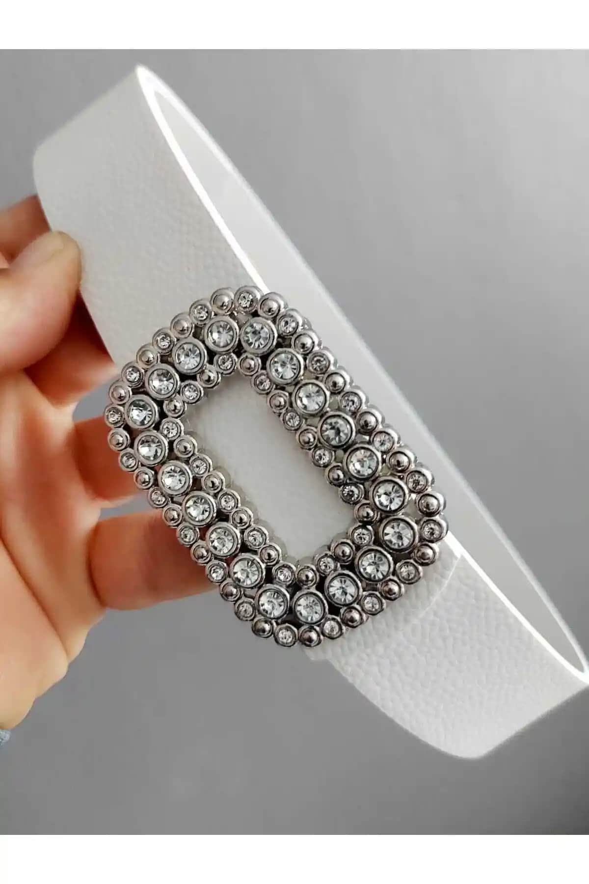 Kemerix Kadın Taşlı Gümüş Tokalı Beyaz ve Çift Taraflı Siyah-taba Kemer Karşılaştırması