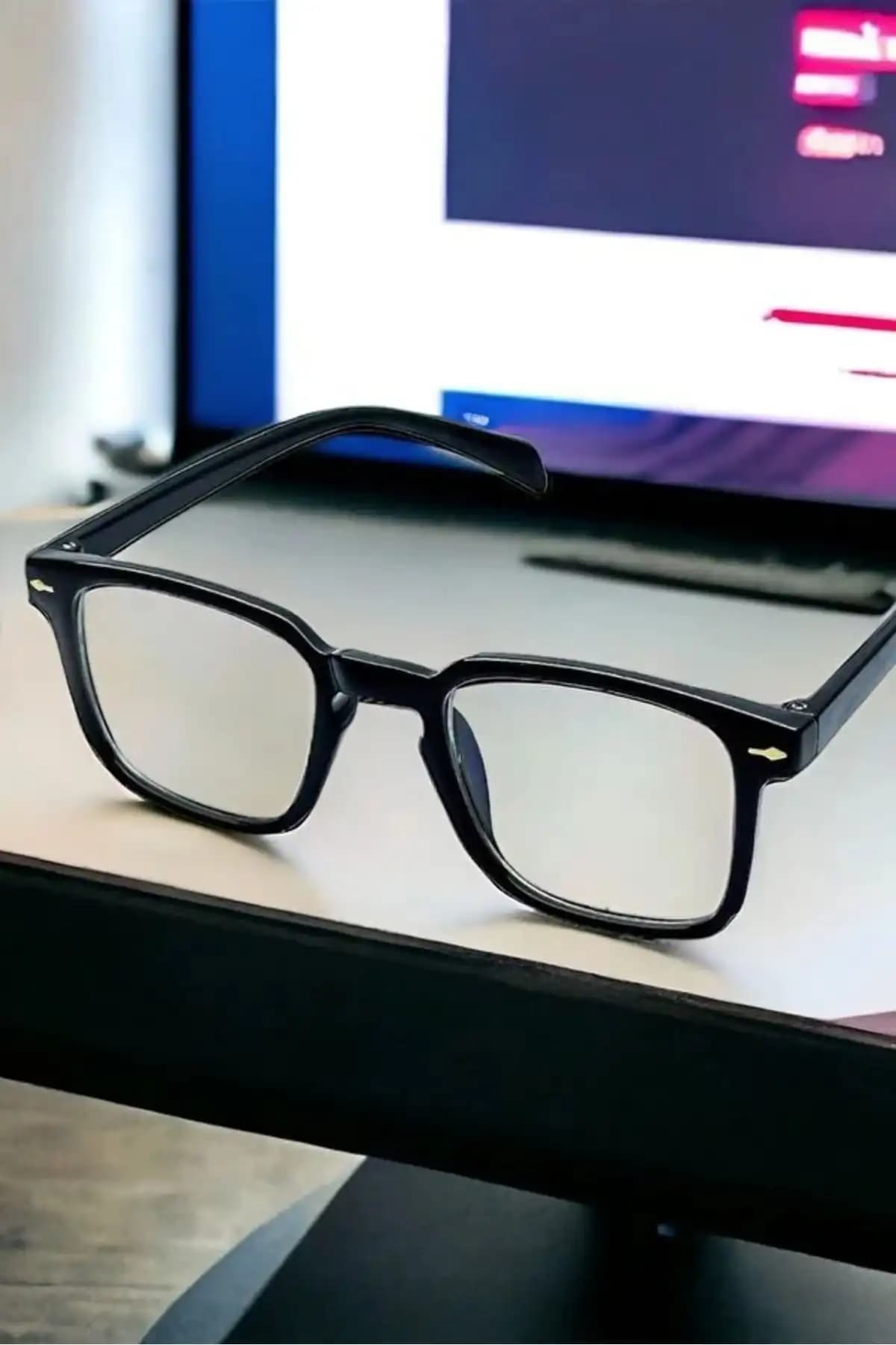 LUPİX ve Nilu Moda Mavi Işık Koruyucu Gözlükleri Karşılaştırması ve İnceleme 1