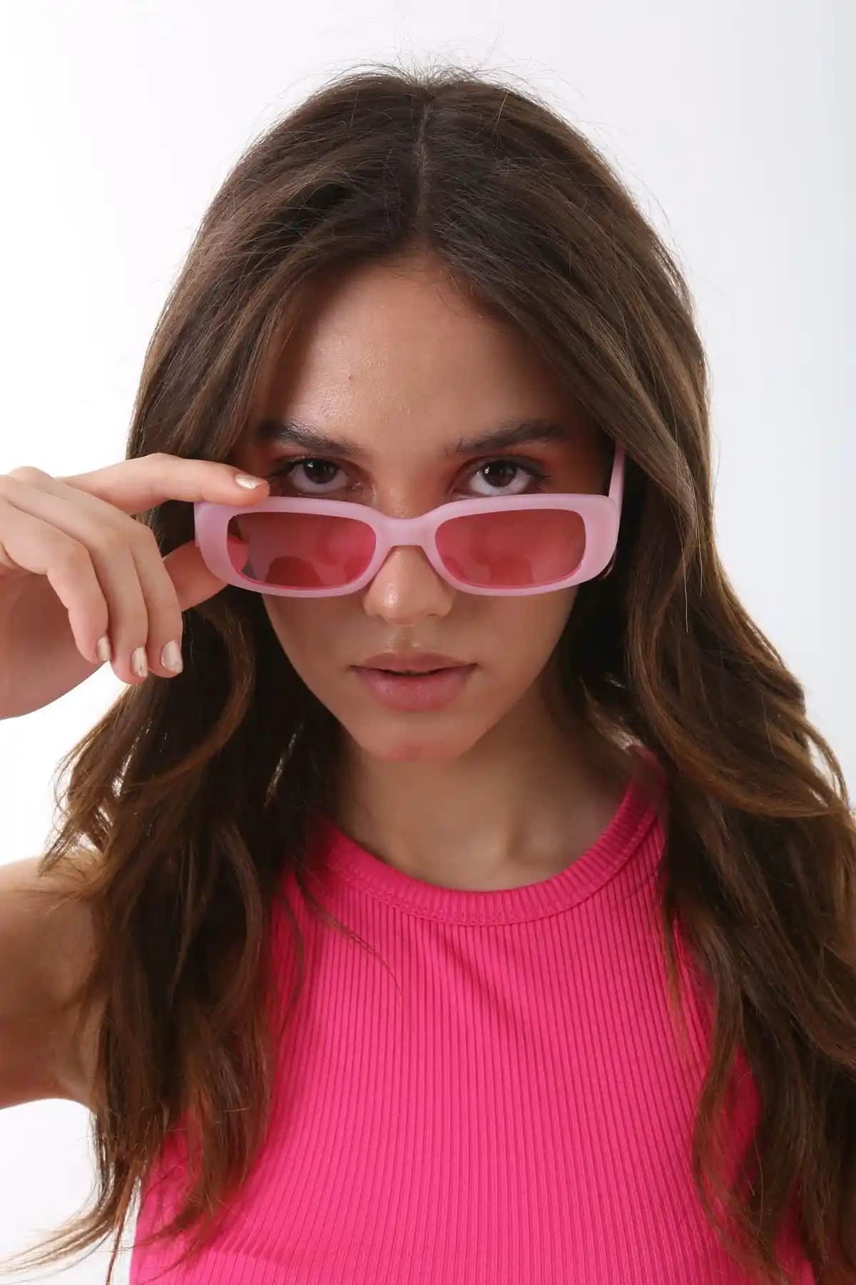 ModaLand ve Modalucci Güneş Gözlüğü Karşılaştırması: Tasarım ve Özellikler Analizi