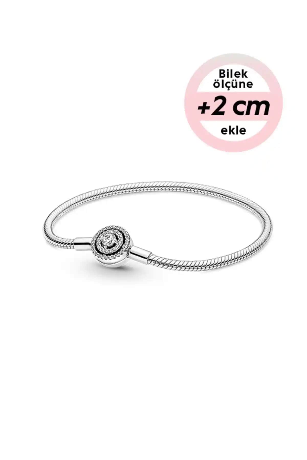 Pandora Moments Hale Klipsli ve So Chic Modern Tasarım Bileklik Karşılaştırması