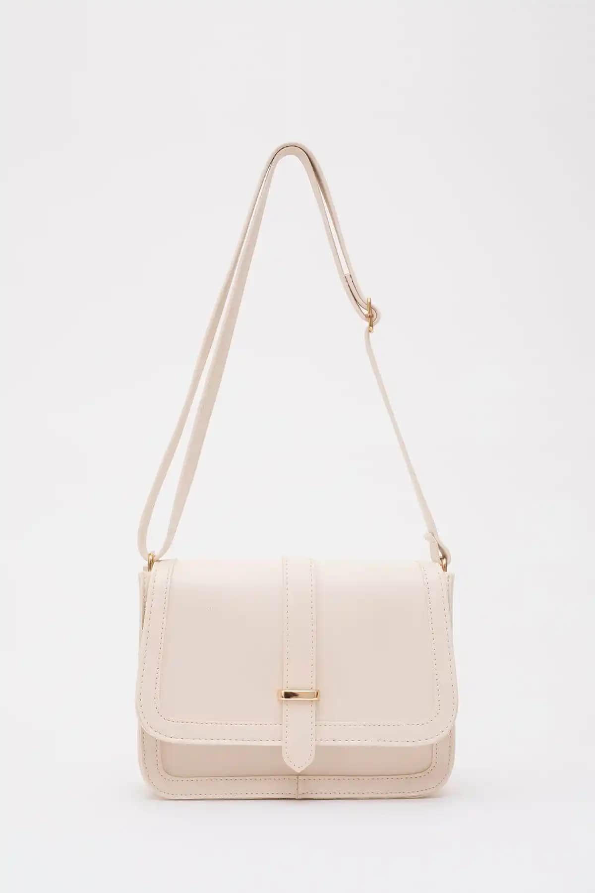 Shaka Krem ve Vizon Suni Deri Çantaların Karşılaştırması: Stil ve Kullanım Özellikleri