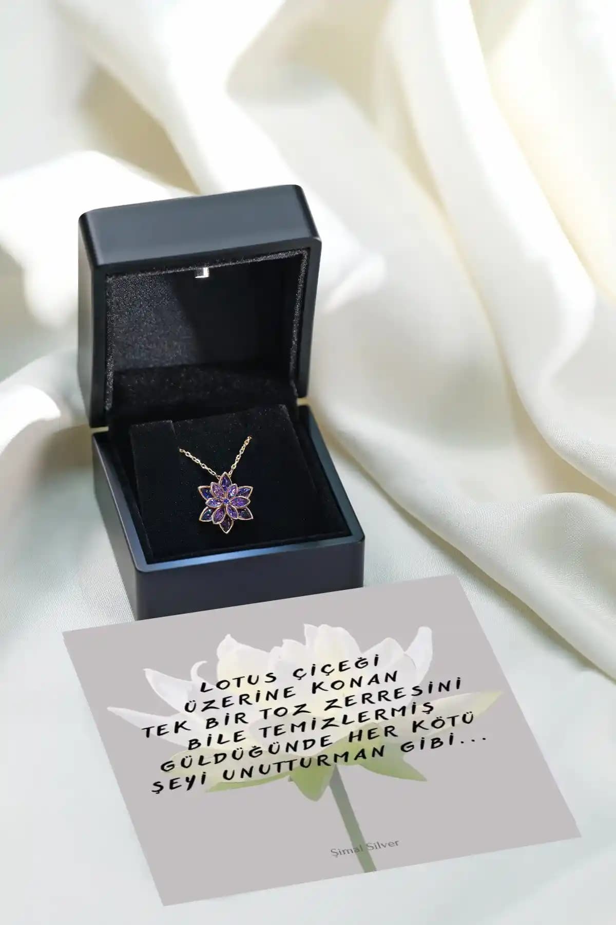 Şimal Silver ve Tabiatabak Kolye Karşılaştırması: Hangi Takı Sizin İçin Uygun