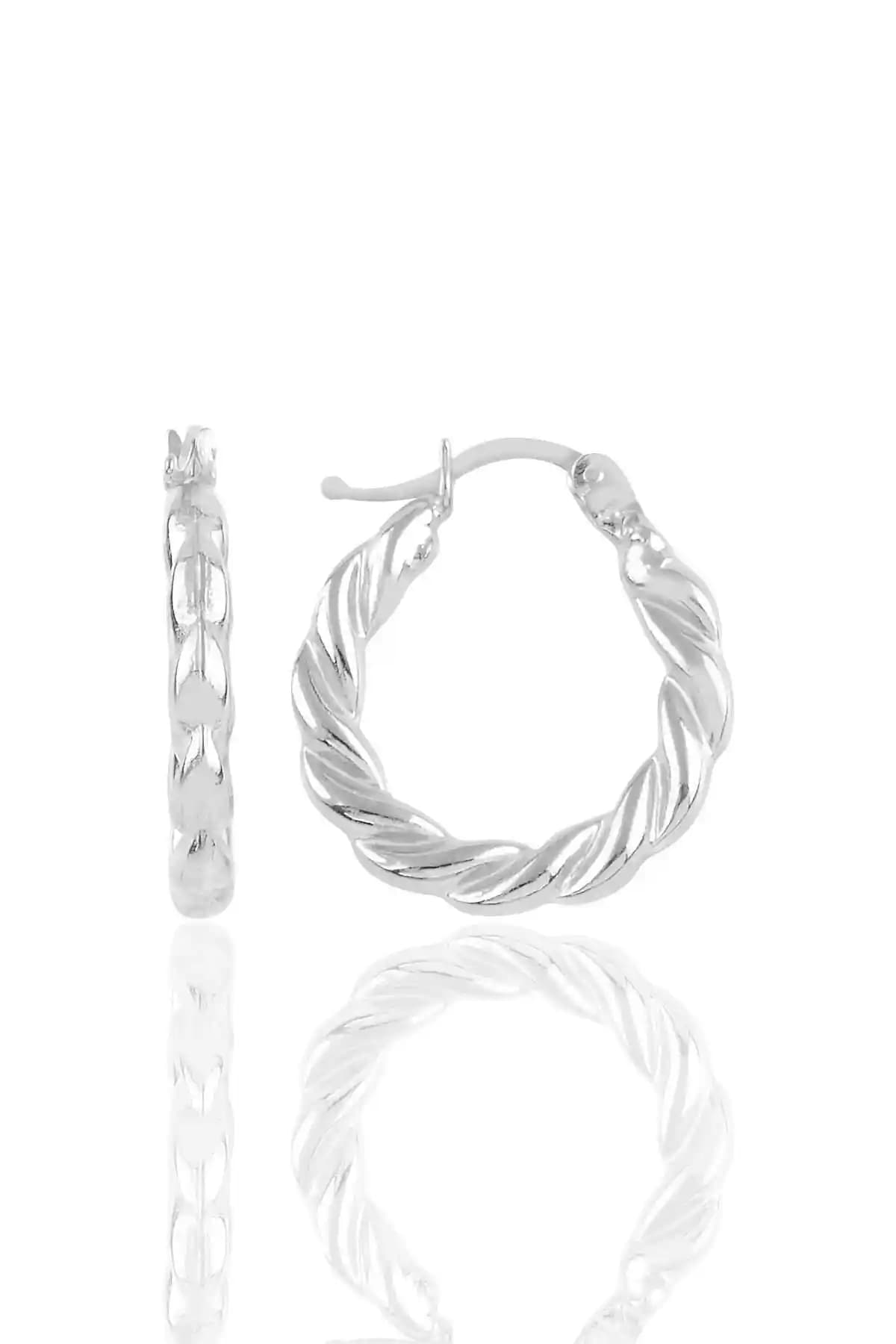 Söğütlü Silver Gümsü Kalın Burgu ve Zirkon Taşlı Yaprak Küpe Karşılaştırması