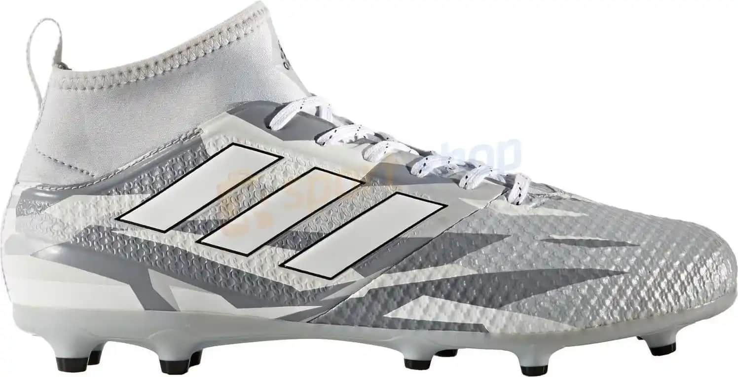 adidas Ace 17.3 Spor Ayakkabısı: Performans ve Şıklığın Bir Arada Sunumu