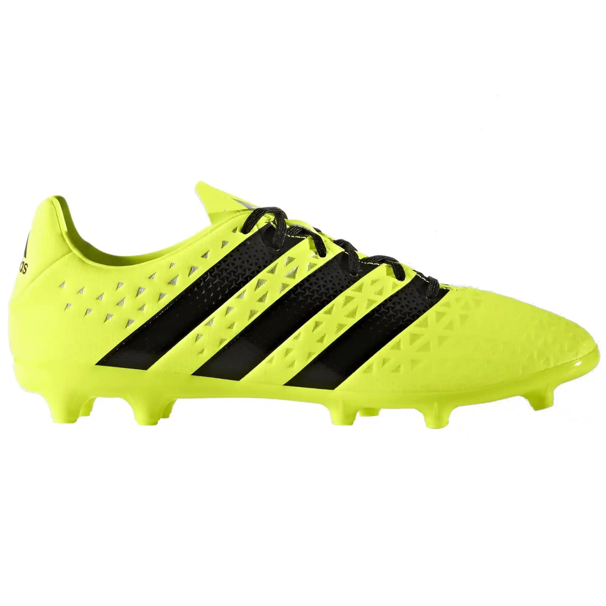 Adidas Ace Kramponlar: Performans ve Konfor İçin En İyi Futbol Ayakkabıları