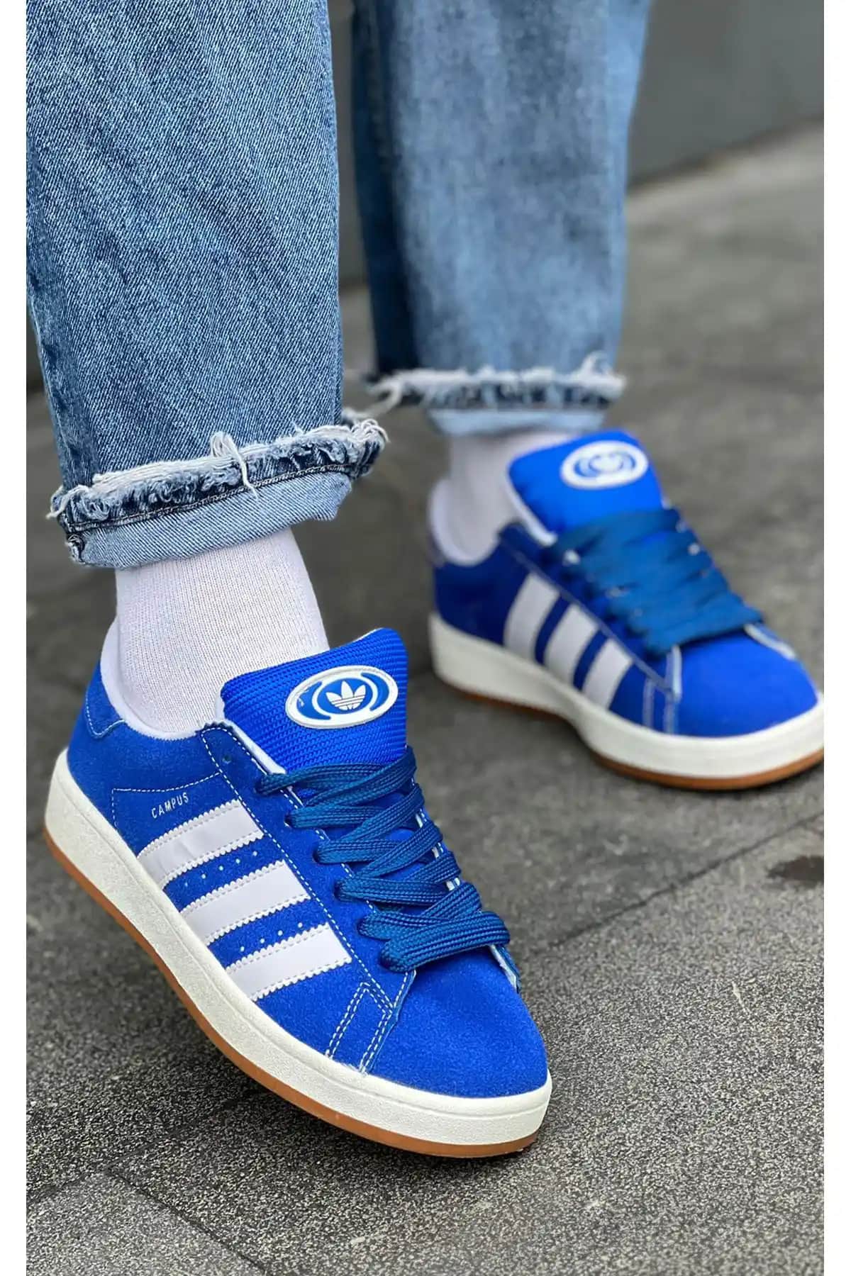 Adidas Campus Mavi: Retro ve Modern Tarzın Şık ve Konforlu Spor Ayakkabısı