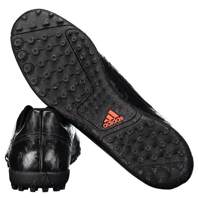 adidas Conquisto: Performans ve Konfor Sunan Modern Futbol Ayakkabısı Seçenekleri