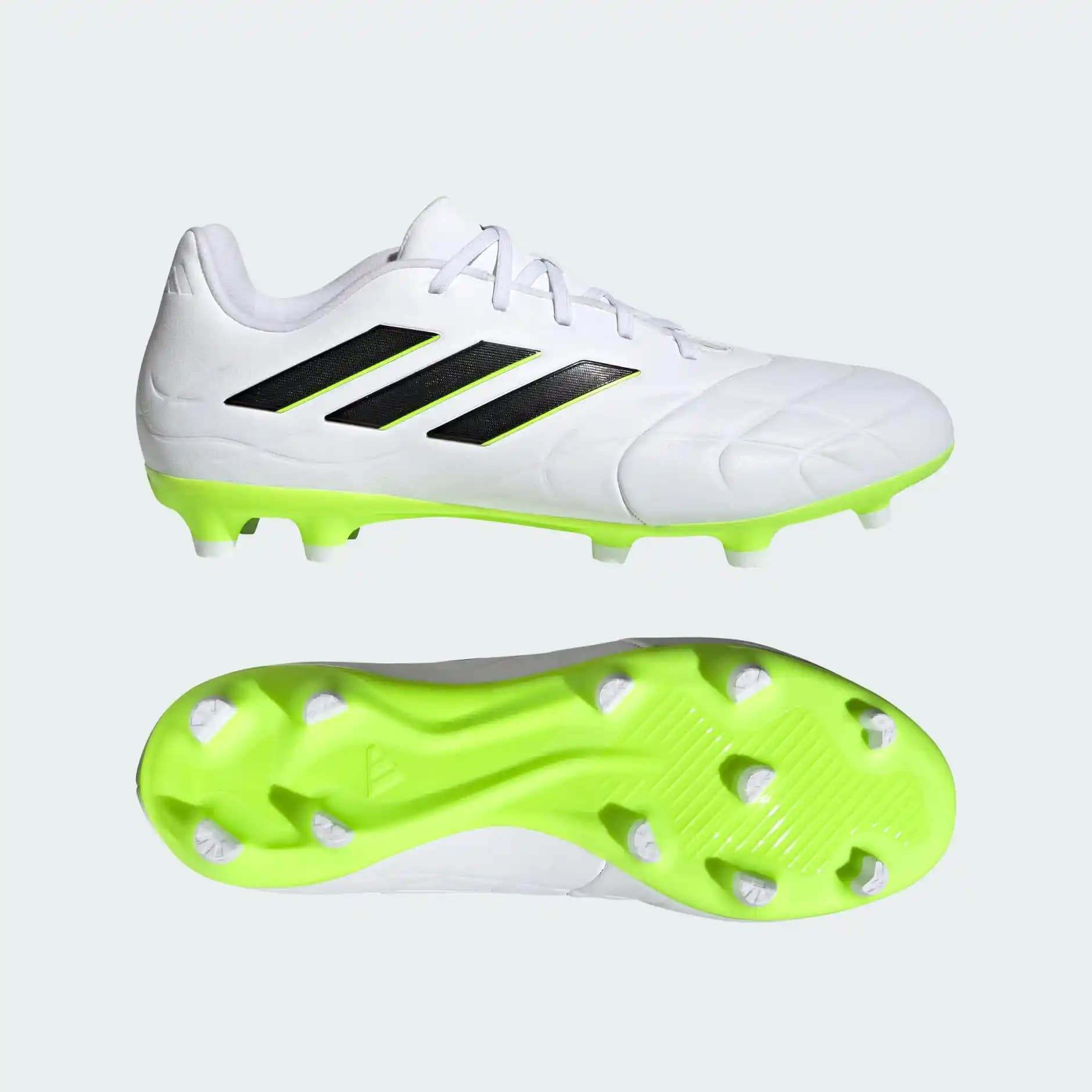adidas Copa Pure.3 FG: Doğal Çim Zemini İçin Yüksek Performanslı Futbol Ayakkabısı