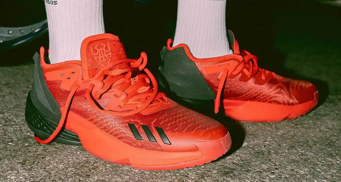Adidas D.O.N. Issue #4: Yüksek Performanslı ve Şık Basketbol Ayakkabısı Seçenekleri