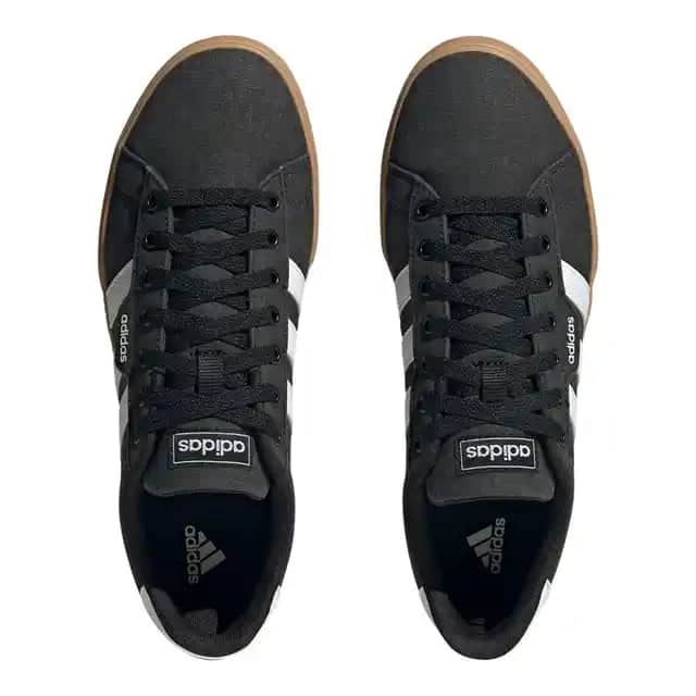 adidas Daily 3.0 Ayakkabıları: Günlük Şıklık ve Konforun Bir Arada Sunumu