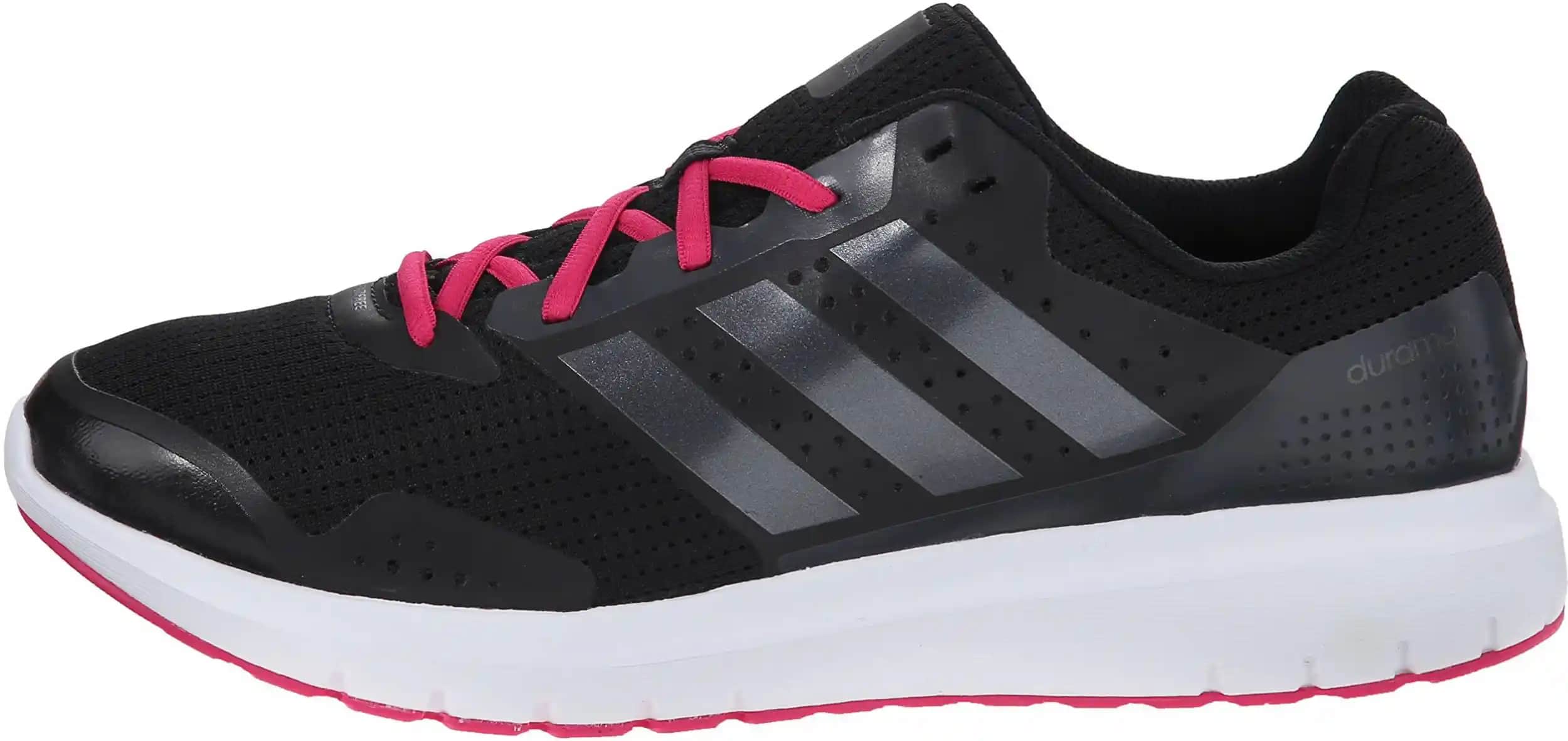 adidas Duramo 7 Spor Ayakkabısı: Günlük Hayatta Konfor ve Şıklık Sunar