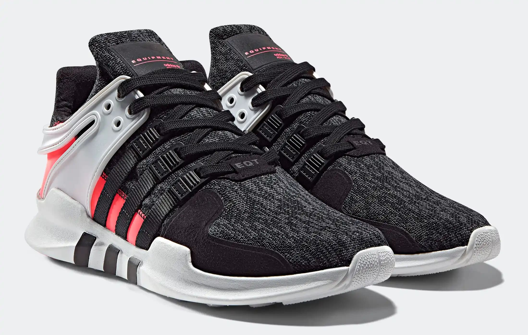 adidas EQT Serisi: Konfor ve Şıklığı Bir Arada Sunan Modern Spor Ayakkabıları