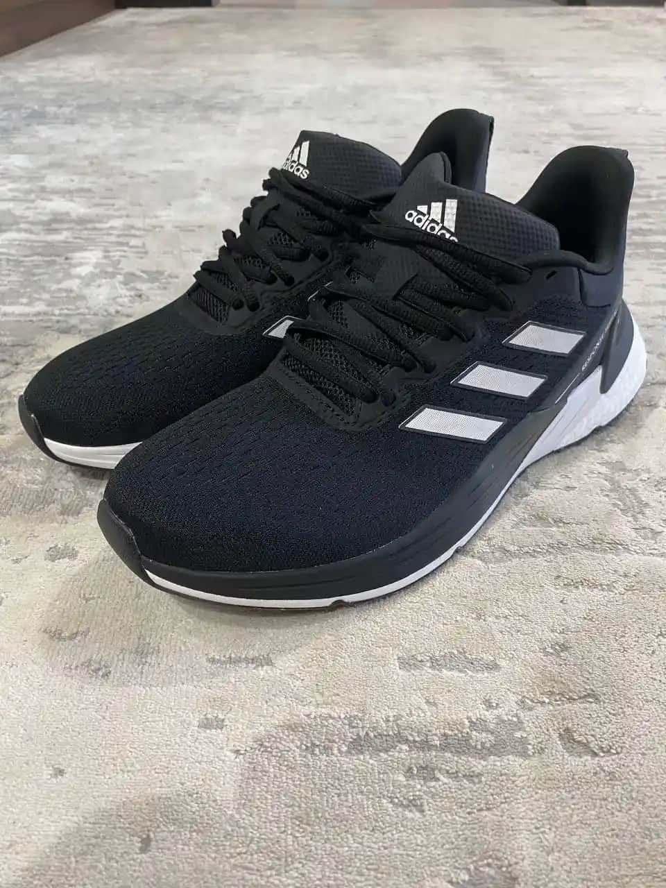 Adidas Response 2.0 Spor ve Günlük Kullanım İçin Yenilikçi Tasarım ve Konfor Sunar