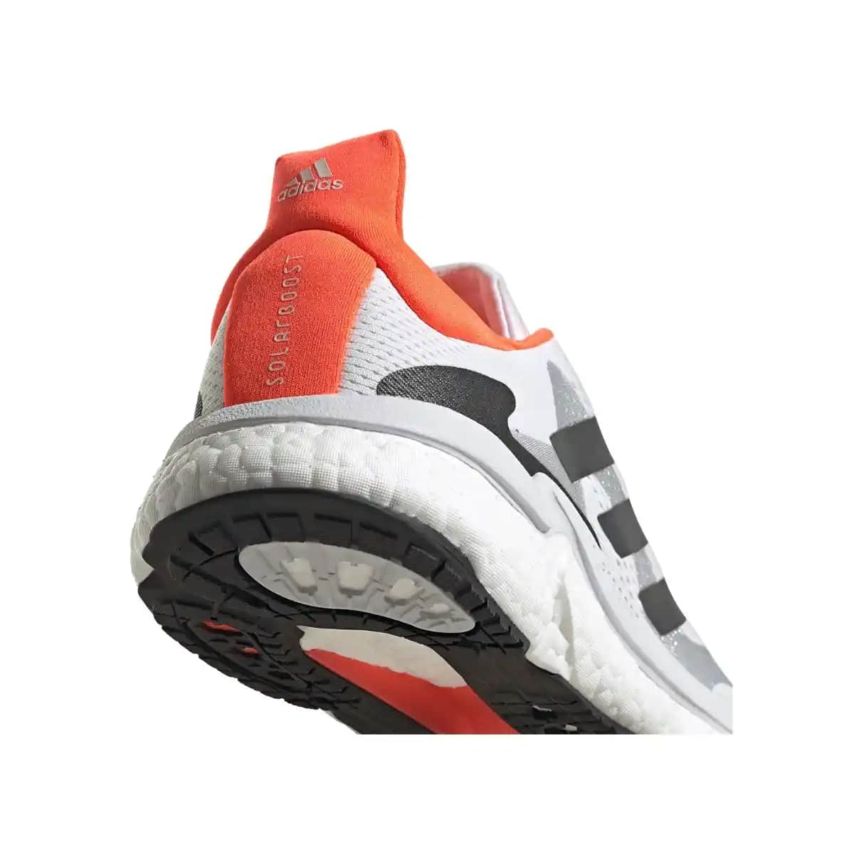 Adidas Solar Boost 3: Uzun Koşular ve Günlük Antrenmanlar İçin En İyi Koşu Ayakkabısı