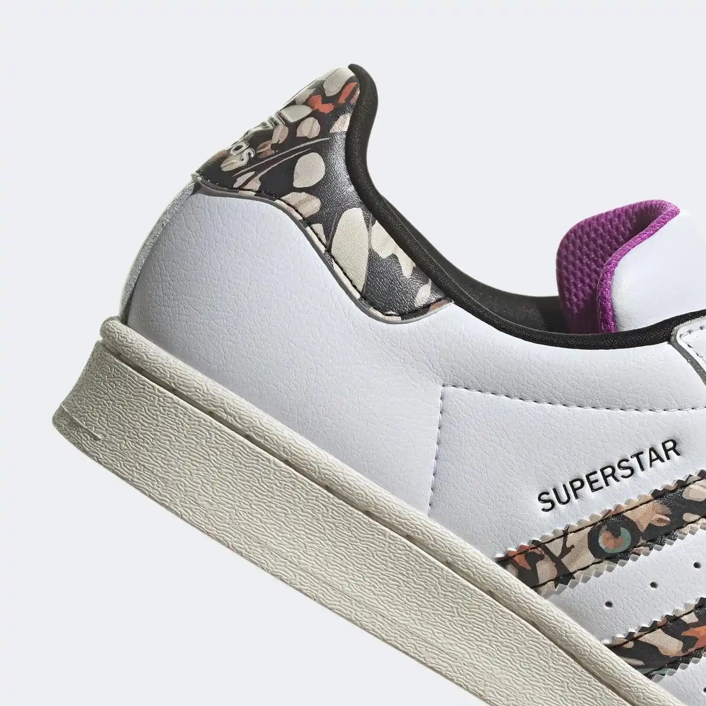 Adidas Superstar Desenli Modelleriyle Günlük ve Sokak Modasında Şıklık