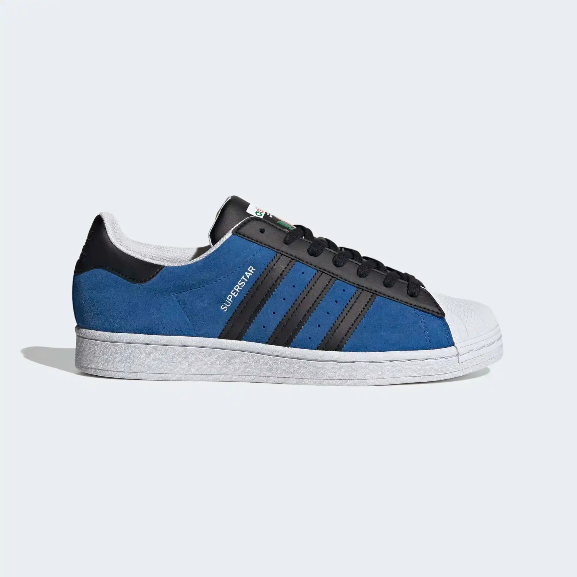 Adidas Superstar Mavi: Modern Tarz ve Konfor Sunan İkonik Spor Ayakkabı