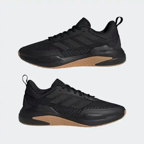 adidas Trainer V: Günlük Şıklık ve Spor Performansını Bir Arada Sunan Ayakkabı