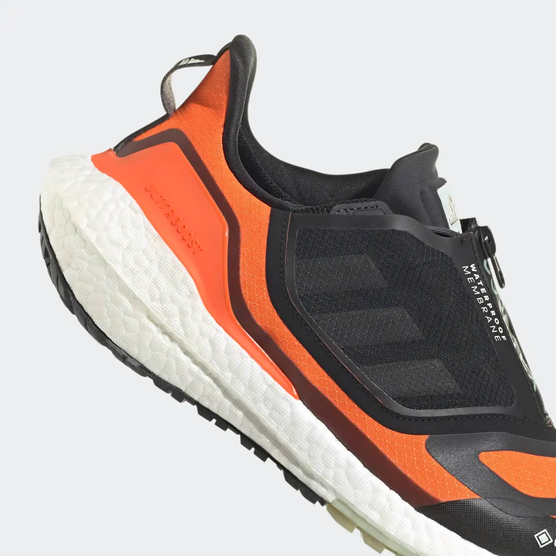 Adidas Ultraboost 22 Gore-Tex: Su Geçirmez ve Nefes Alabilir Konforlu Spor Ayakkabı