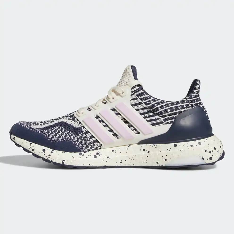 Adidas Ultraboost 5.0 DNA: Yüksek Performans ve Konfor Sunan Modern Spor Ayakkabısı