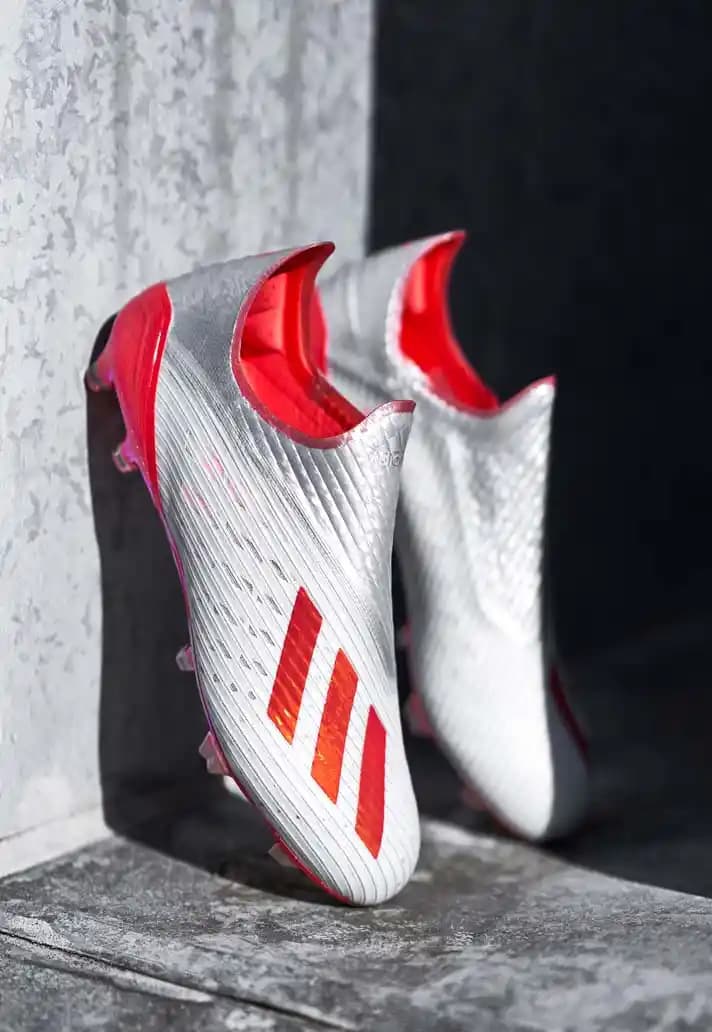 Adidas X19 Serisi: Hız ve Performansın En İyi Futbol Ayakkabıları Üzerine Detaylı İnceleme