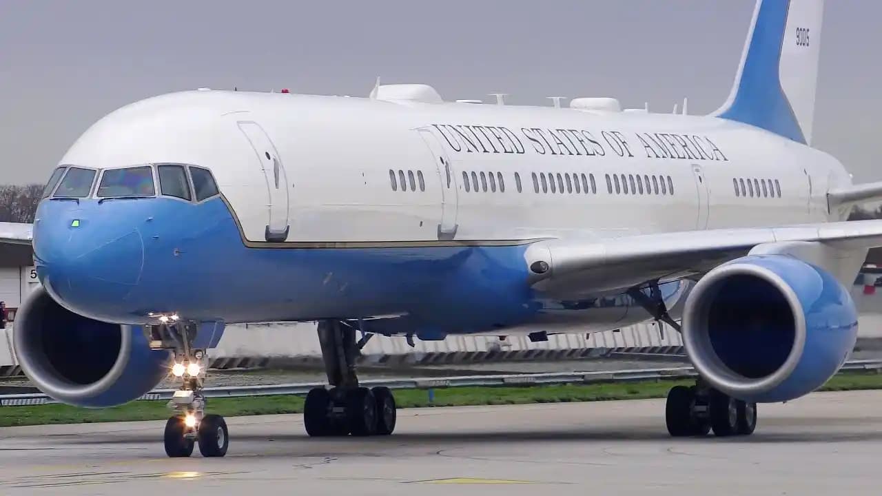 Air Force 2: Günlük ve Sokak Modasında Şıklık ve Konforu Bir Arada Sunan Nike Ayakkabısı