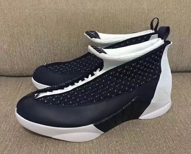 Air Jordan 15: Yenilikçi Tasarım ve Teknolojilerle Koleksiyonunuza Katkı Sağlar