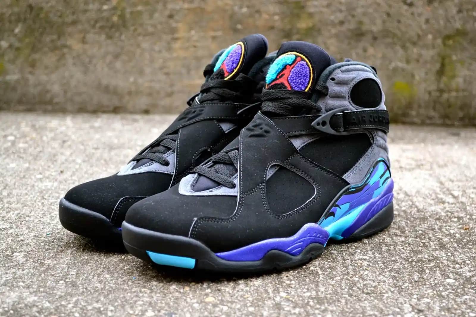 Air Jordan 8 Spor Ayakkabıları: Tasarımı, Tarihi ve Günümüzdeki Popülaritesi