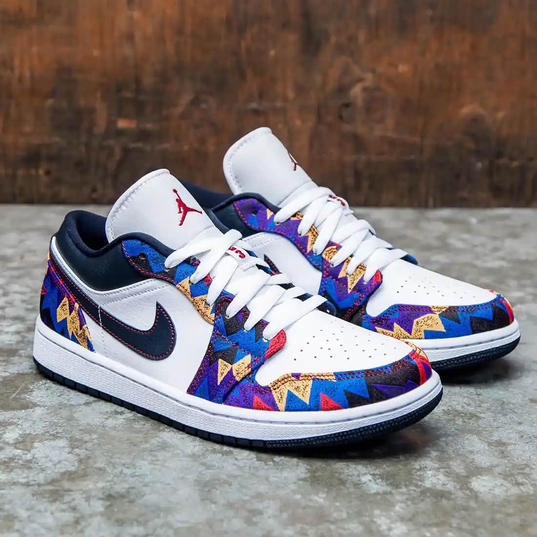 Air Jordan Low SE: Modern Tasarım ve Yüksek Konfor Sunan Spor Ayakkabı