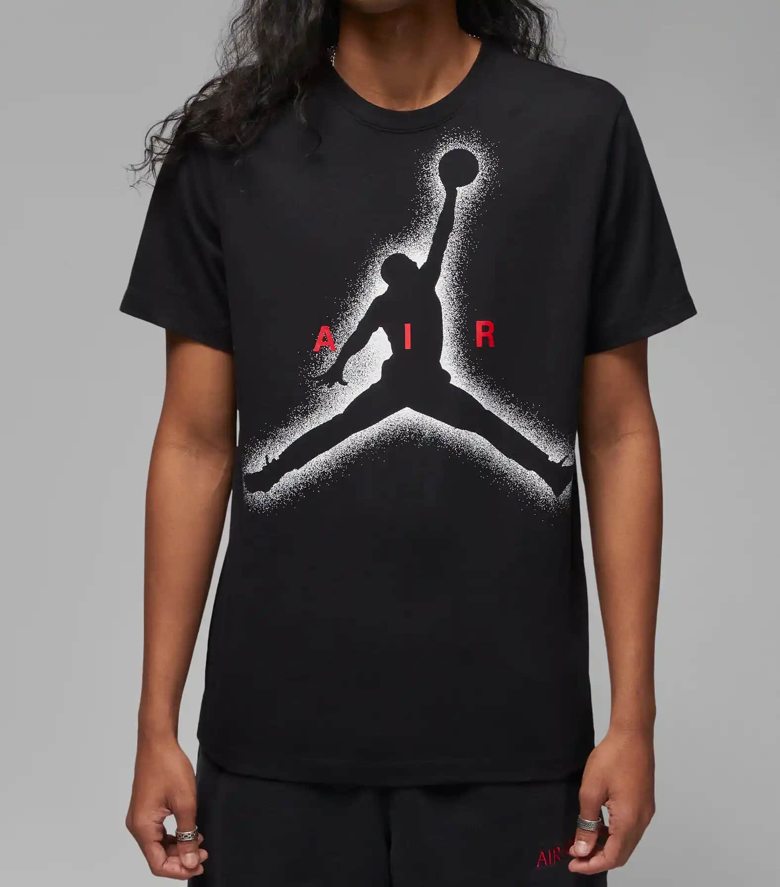 Air Jordan Tişörtleri: Spor ve Şıklığın Modern Buluşması