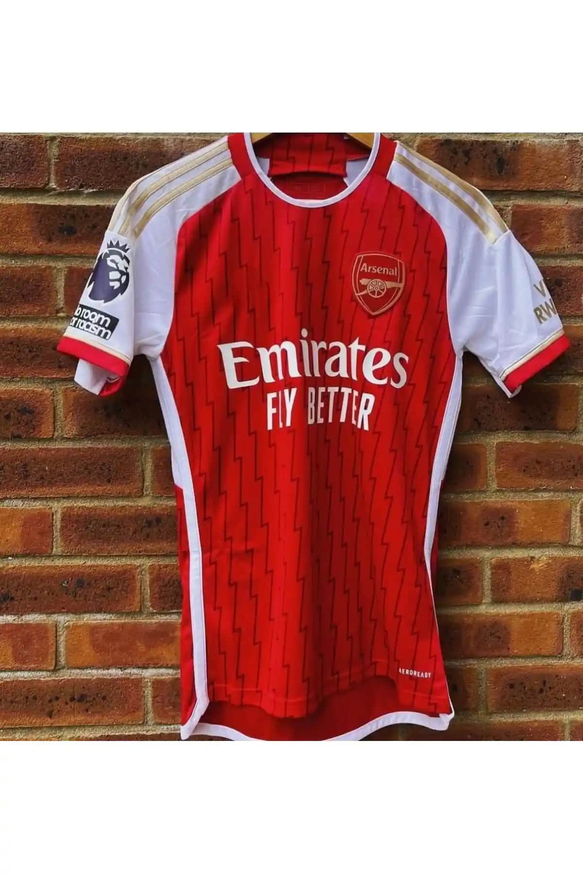 Arsenal Yeni Sezon Formaları: Tasarım, Fiyatlar ve Satın Alma İpuçları