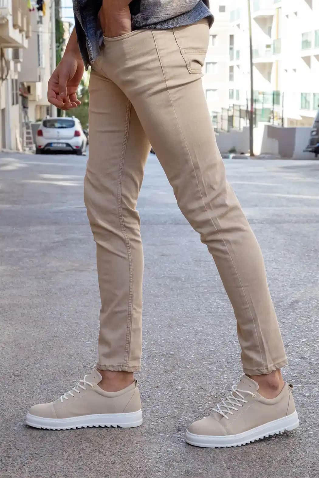 Bej Kot Pantolon Modelleri ve Kombin İpuçlarıyla Şıklık ve Konforu Yakalayın