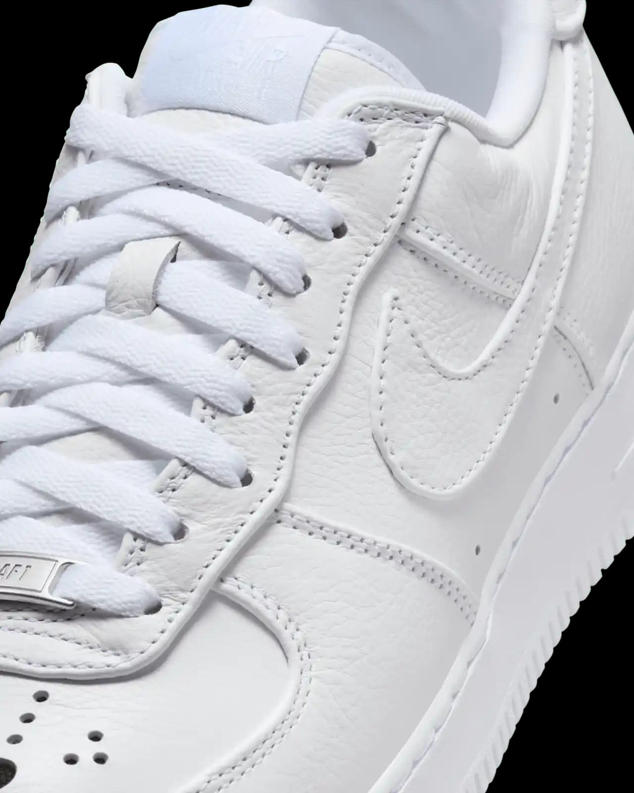 Beyaz Air Force 1 Low: Klasik ve Zamansız Nike Spor Ayakkabısı Seçenekleri