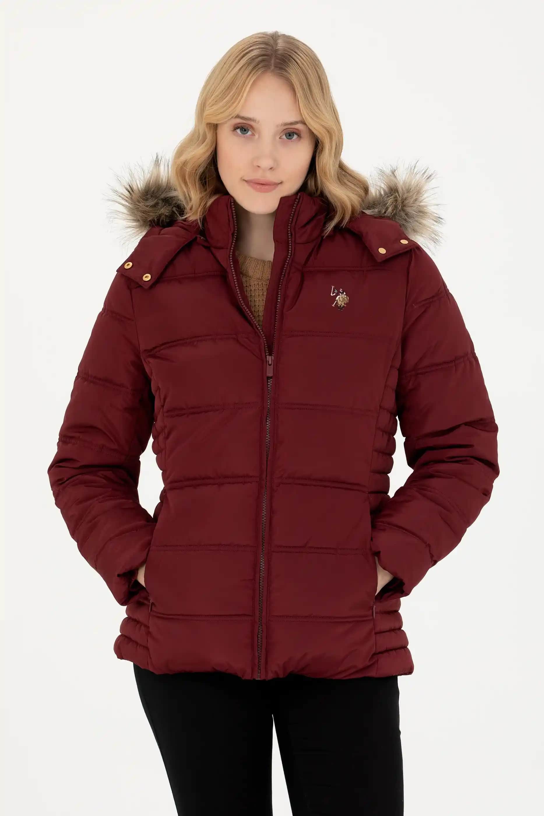 Bordo Mont Modelleri ve Kombinasyon İpuçlarıyla Kış Şıklığını Yakalayın