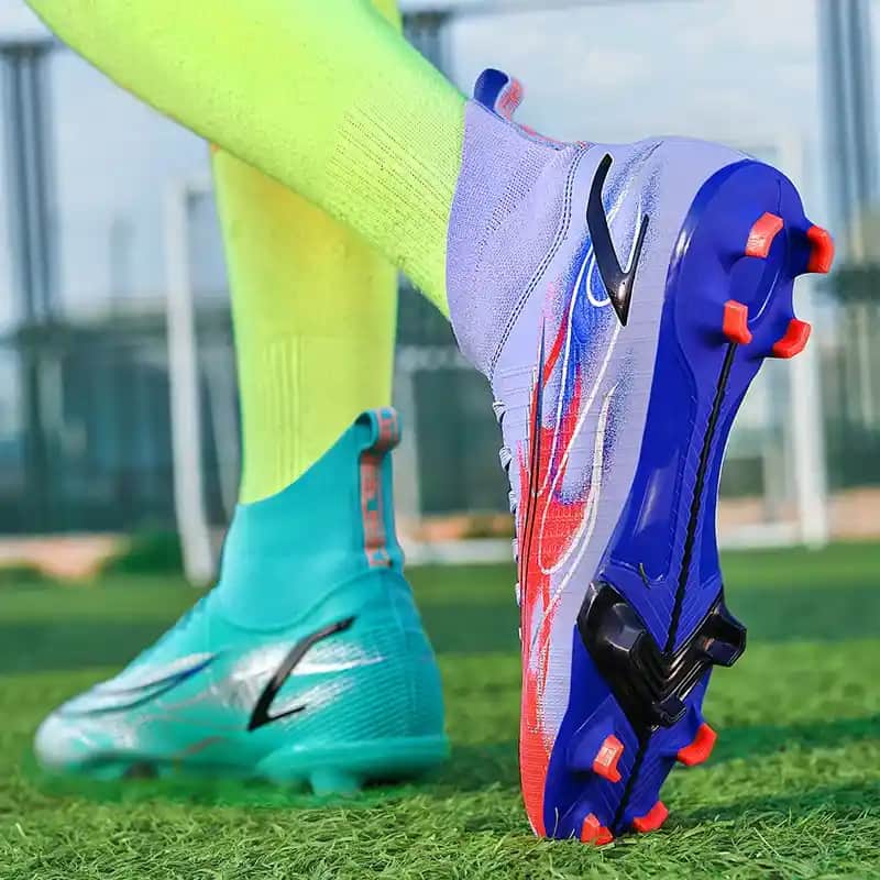 CR7 Superfly Ayakkabıları: Cristiano Ronaldo'nun Stil ve Performans Buluşması