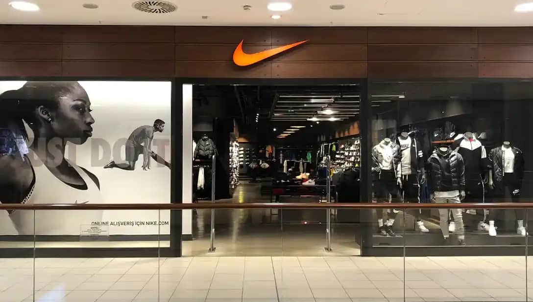 Eskişehir'de Nike Mağazaları ve Outletleri: Spor ve Tarzın Merkezi