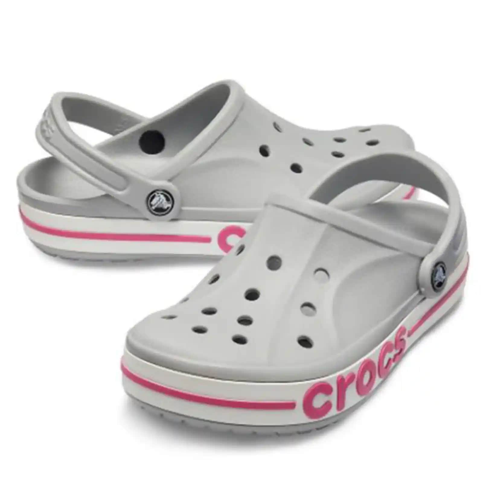 Gri Crocs Modelleri ve Stil İpuçlarıyla Konfor ve Şıklık Bir Arada