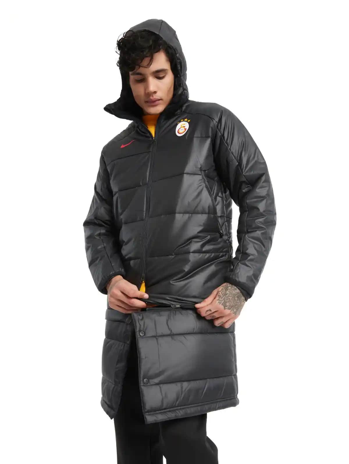 GS Nike Mont: Modern Tasarım ve Teknolojiyle Öne Çıkan Gençler İçin Spor Ayakkabısı