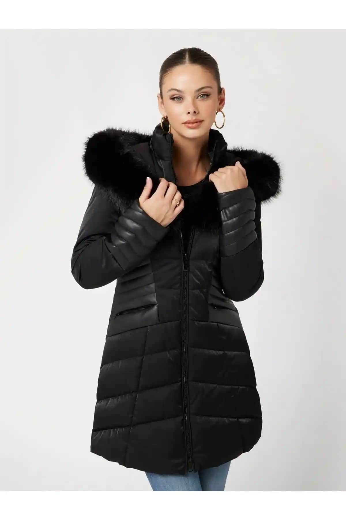 GUESS Kürk Mont Koleksiyonu: Şıklık ve Konforu Bir Arada Sunan Modeller