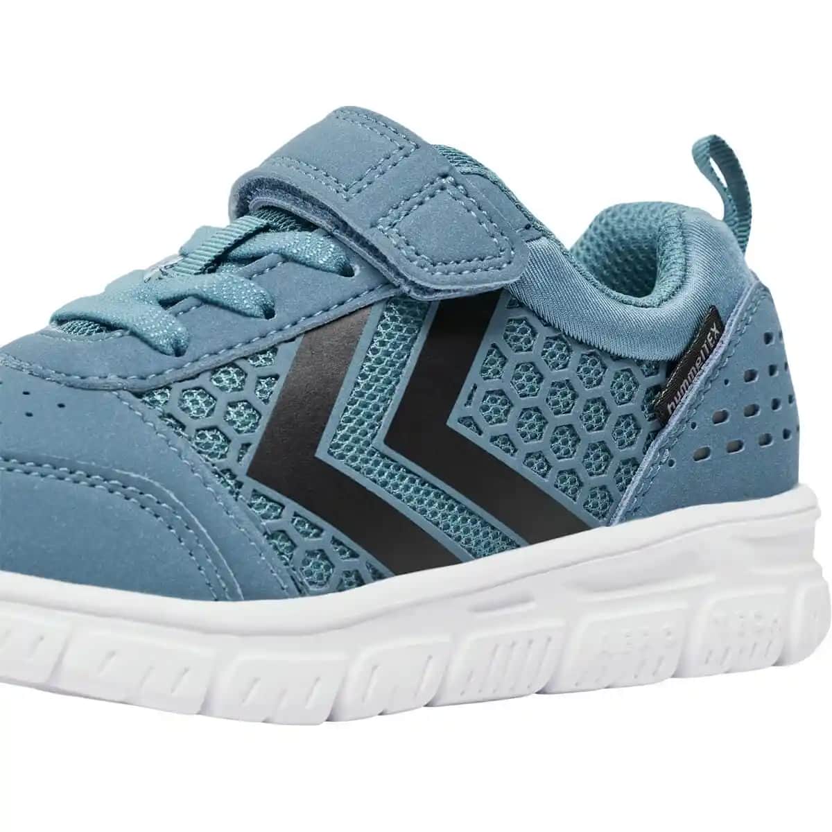 Hummel Crosslite Serisi: Hafif, Şık ve Dayanıklı Spor Ayakkabıları Özellikleri