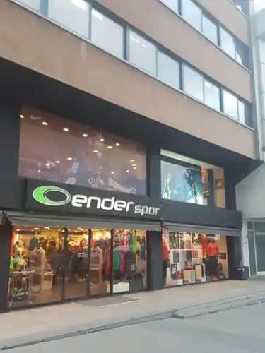 İstanbul'daki Spor Mağazaları: Çeşitli Ürünler ve Alışveriş İpuçları