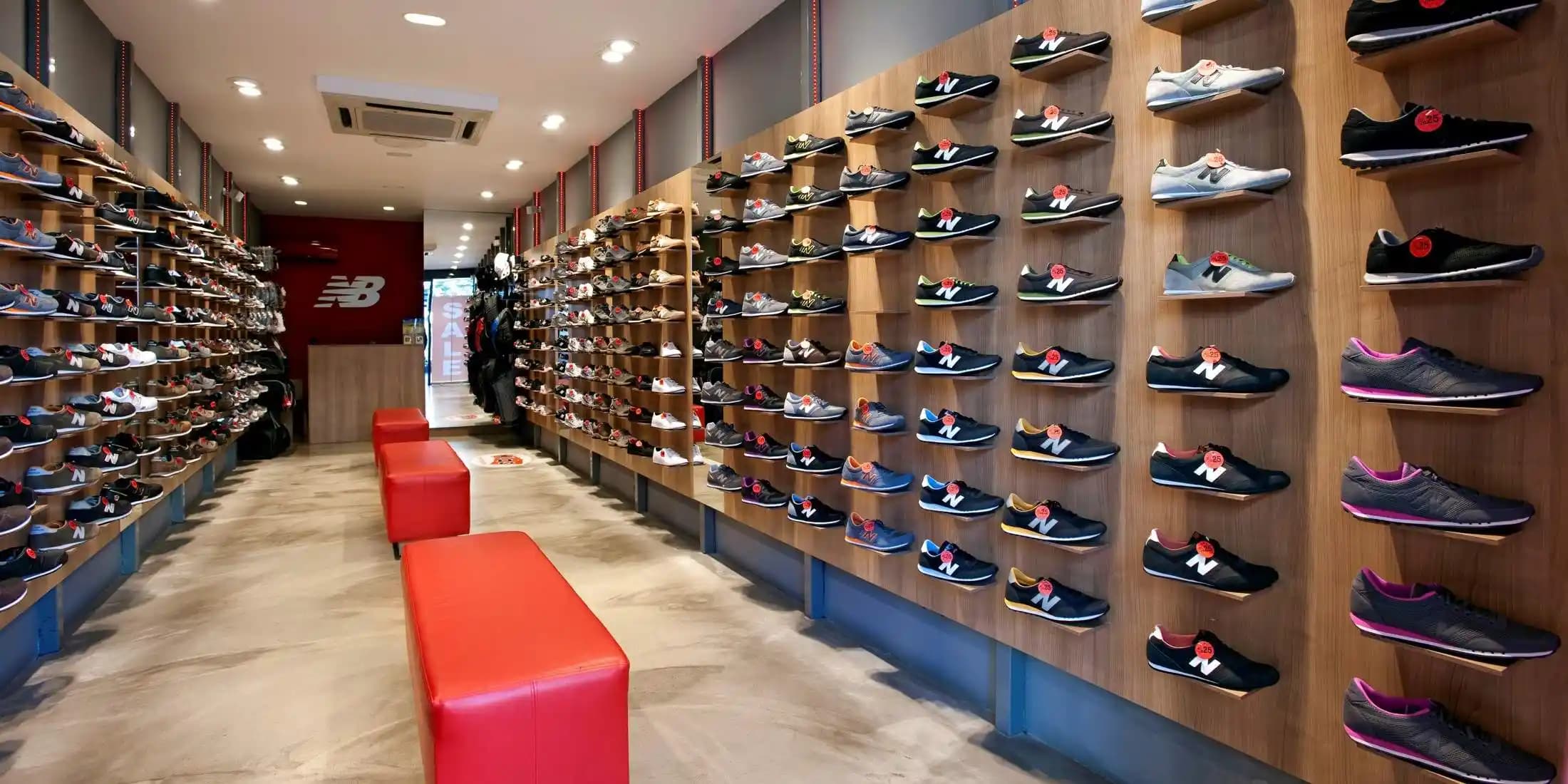 İzmir'de New Balance Mağazaları ve Spor Ayakkabı Seçenekleri Hakkında Bilgi