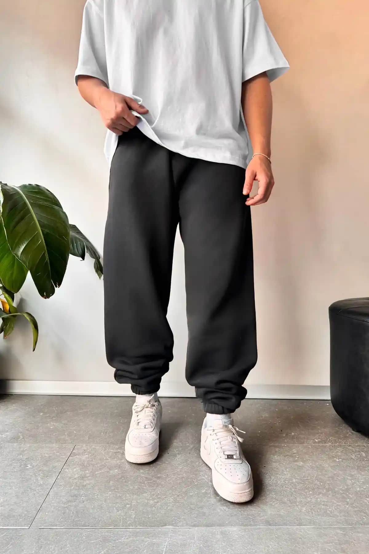 Jogger Eşofmanlar: Günlük Şıklık ve Konforun Modern Buluşması