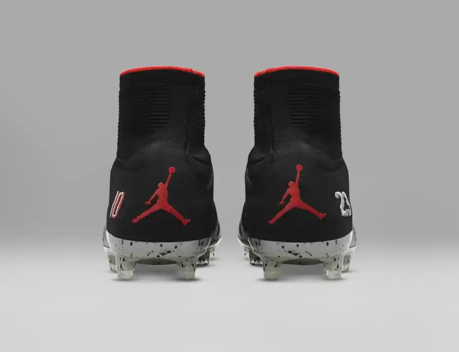 Jordan Kramponlar: Performans ve Stil Sunan Modern Spor Ayakkabıları